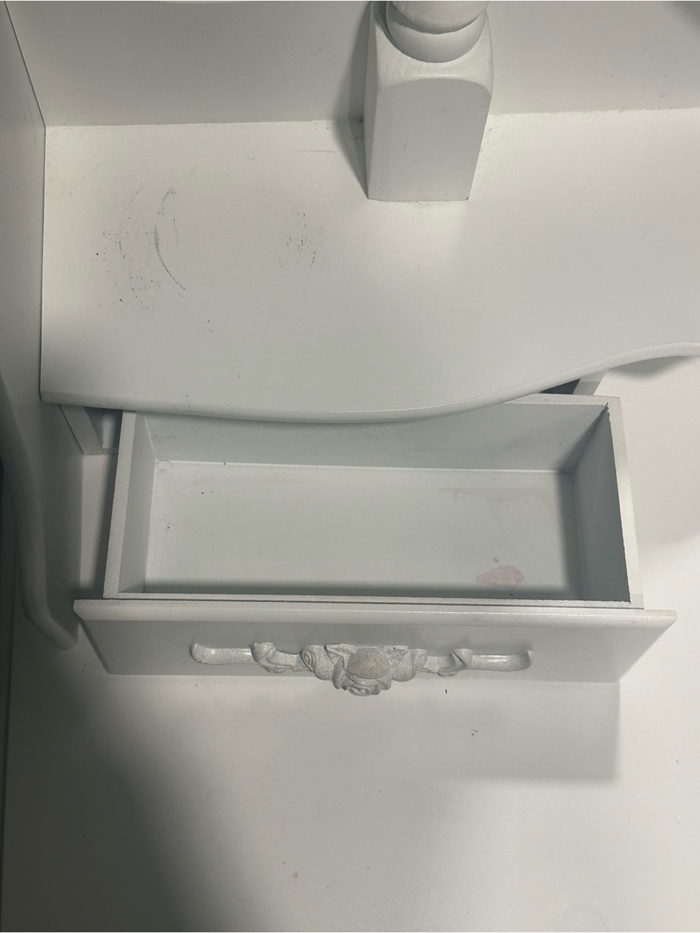 White Vanity Dressing Table with Oval Mirror - Picture 2 of 7